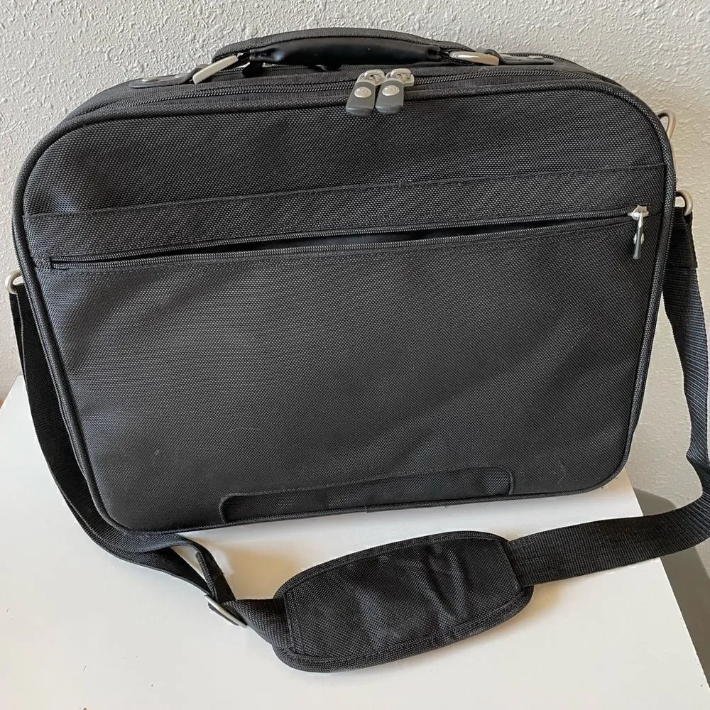 DELL Laptop Computer Nylon Briefcase EUC